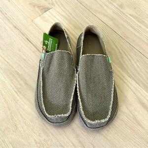 Brand New Men’s Sanuk’s